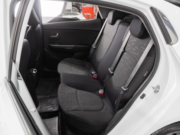 Kia Rio III Рестайлинг с пробегом 2015 года, цена 1 300 000 рублей, 119698 км, седан, Автокод Объявления