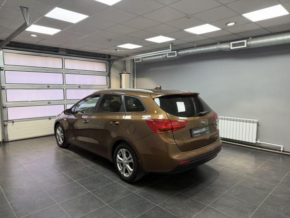 Kia Ceed II Рестайлинг с пробегом 2017 года, цена 1 450 000 рублей, 92185 км, универсал, Автокод Объявления