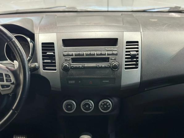 Mitsubishi Outlander II с пробегом 2008 года, цена 880 000 рублей, 246000 км, внедорожник, Автокод Объявления