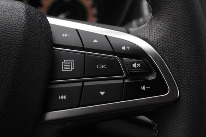 Lada (ВАЗ) Vesta I Рестайлинг (NG) с пробегом 2024 года, цена 1 290 000 рублей, 59876 км, седан, Автокод Объявления