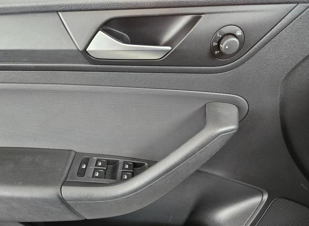 Volkswagen Polo VI с пробегом 2021 года, цена 1 585 000 рублей, 80961 км, лифтбек, Автокод Объявления