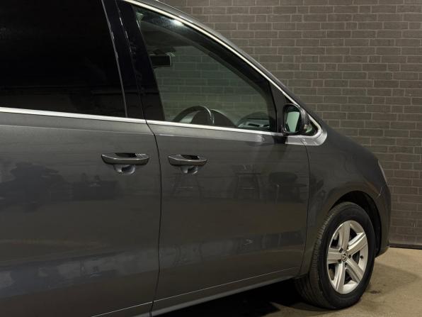 Volkswagen Sharan II с пробегом 2013 года, цена 1 495 000 рублей, 107751 км, минивэн, Автокод Объявления
