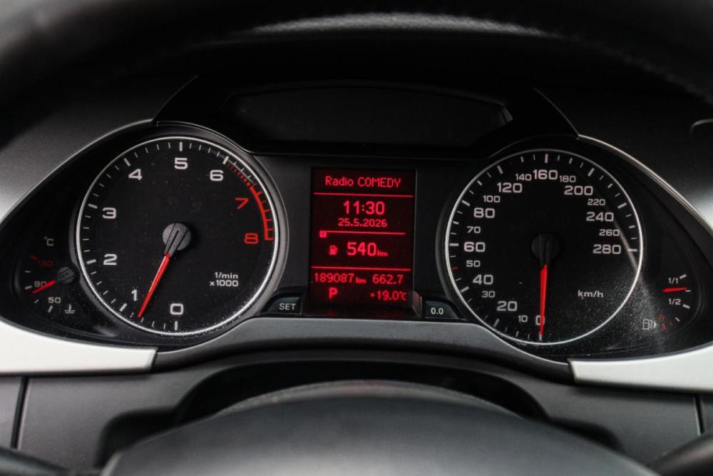 Audi A4 IV (B8) Москва  - изображение 21