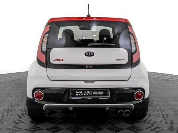 Kia Soul II Рестайлинг с пробегом 2017 года, цена 1 300 000 рублей, 138303 км, хэтчбек, Автокод Объявления