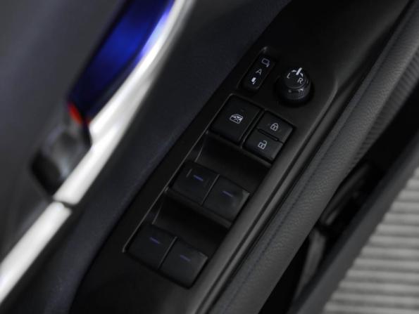 Toyota Camry VIII (XV70) Рестайлинг с пробегом 2021 года, цена 1 639 000 рублей, 239000 км, седан, Автокод Объявления