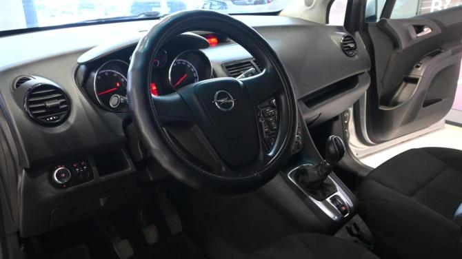 Opel Meriva B с пробегом 2013 года, цена 535 000 рублей, 303304 км, минивэн, Автокод Объявления