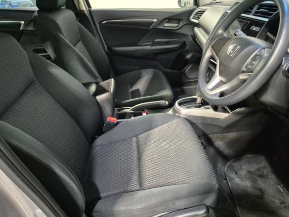 Honda Fit III Рестайлинг с пробегом 2019 года, цена 1 239 000 рублей, 88900 км, хэтчбек, Автокод Объявления