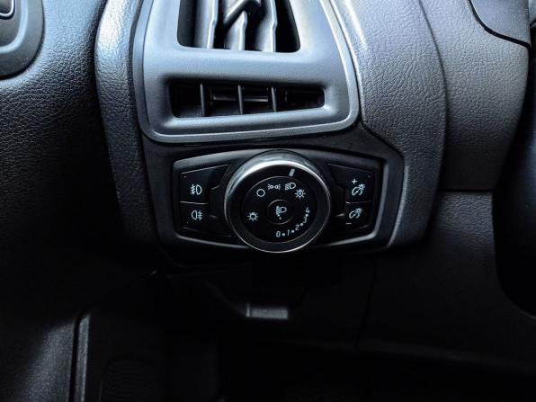 Ford Focus III Рестайлинг с пробегом 2018 года, цена 1 248 000 рублей, 98975 км, универсал, Автокод Объявления