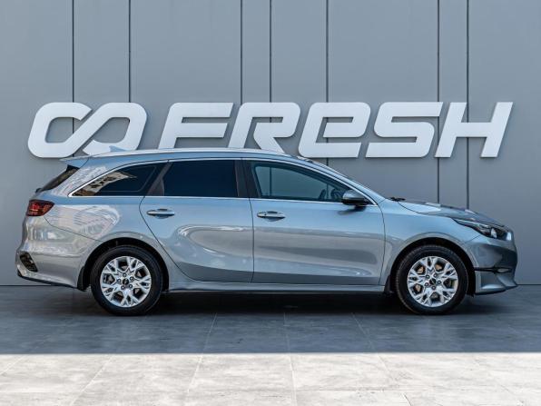 Kia Ceed III Рестайлинг с пробегом 2022 года, цена 2 220 000 рублей, 85949 км, универсал, Автокод Объявления