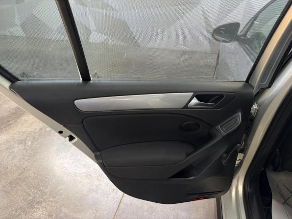 Volkswagen Golf VI с пробегом 2011 года, цена 590 000 рублей, 158004 км, хэтчбек, Автокод Объявления