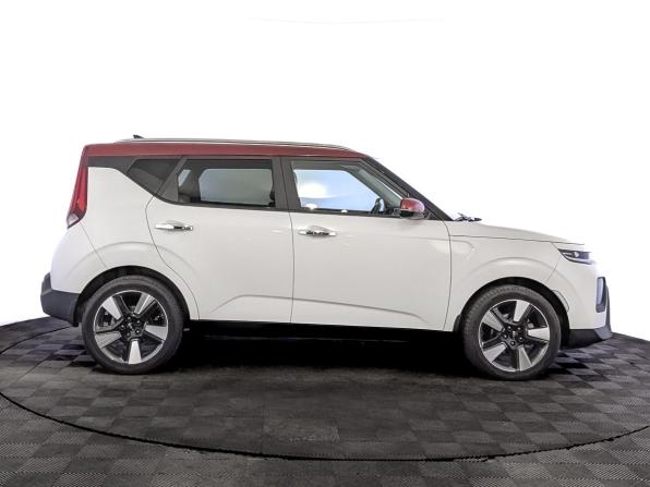Kia Soul III с пробегом 2022 года, цена 2 499 000 рублей, 14000 км, хэтчбек, Автокод Объявления