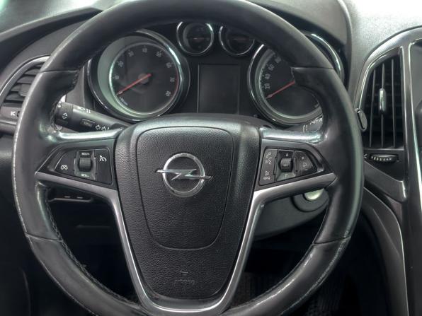 Opel Astra J с пробегом 2010 года, цена 589 900 рублей, 208000 км, универсал, Автокод Объявления
