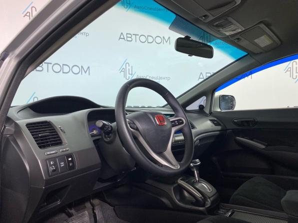 Honda Civic VIII Рестайлинг с пробегом 2009 года, цена 649 900 рублей, 298736 км, седан, Автокод Объявления