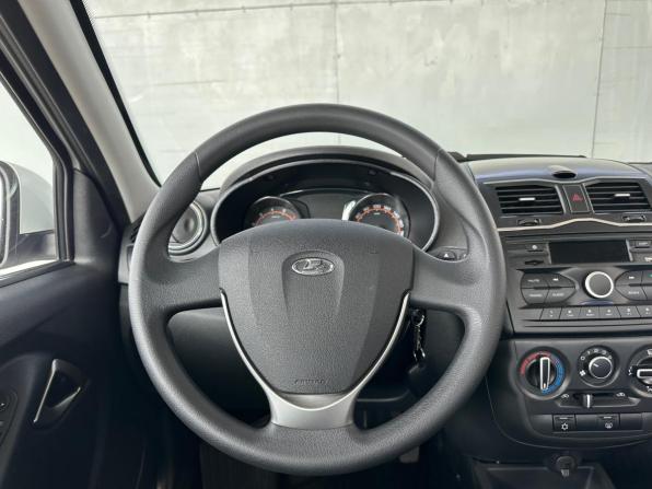 Lada (ВАЗ) Granta I Рестайлинг с пробегом 2025 года, цена 1 006 000 рублей, 22200 км, седан, Автокод Объявления