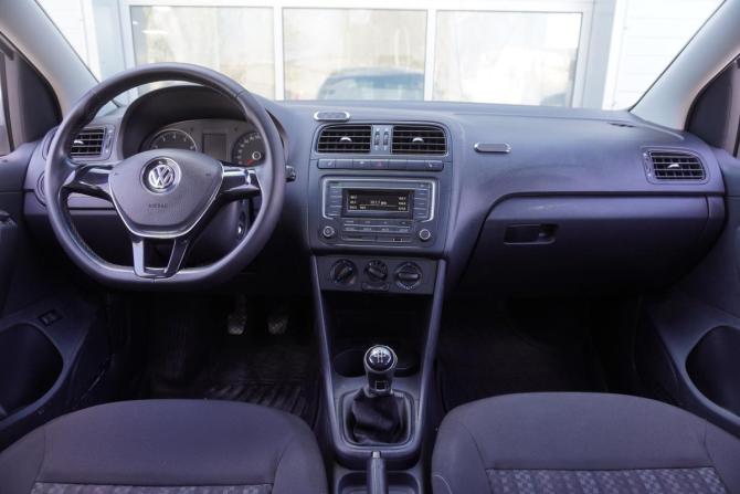 Volkswagen Polo V Рестайлинг с пробегом 2018 года, цена 840 000 рублей, 245992 км, седан, Автокод Объявления