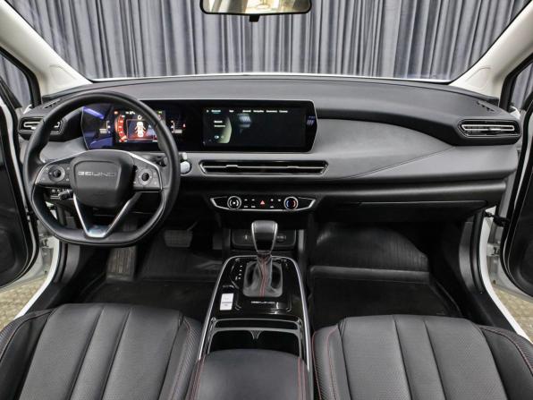 BAIC U5 Plus с пробегом 2023 года, цена 1 249 000 рублей, 28654 км, седан, Автокод Объявления