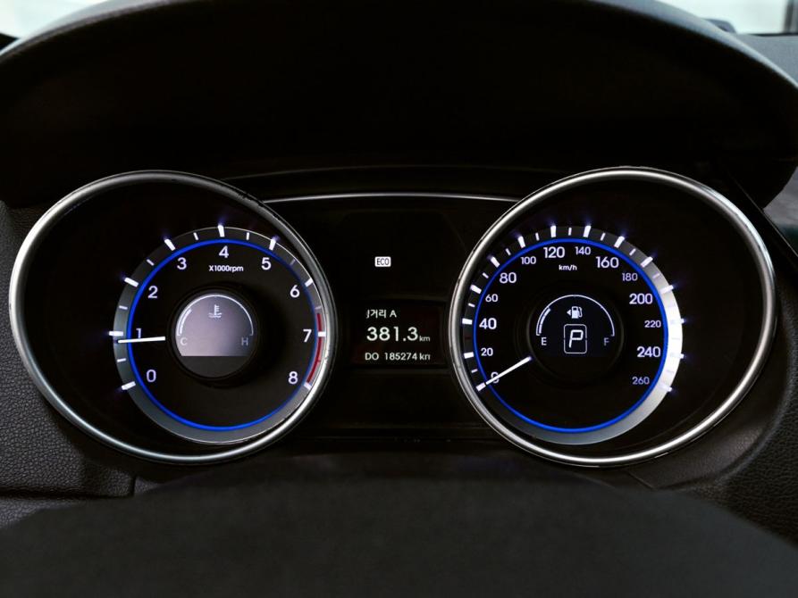 Hyundai Sonata VI (YF) Екатеринбург  - изображение 9