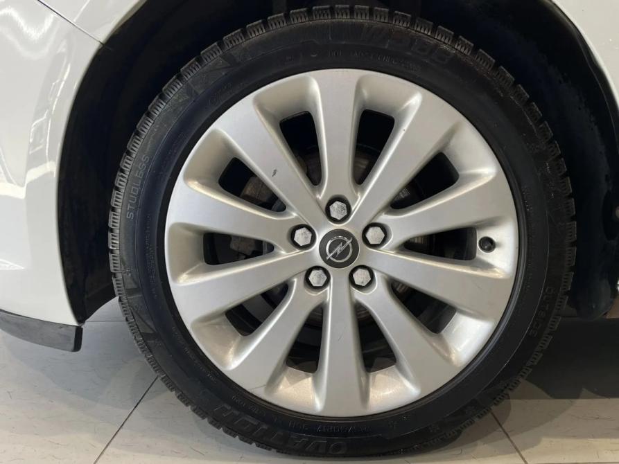 Opel Astra J Рестайлинг Москва  - изображение 18