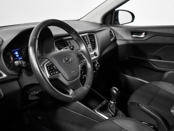 Hyundai Solaris II с пробегом 2017 года, цена 1 189 000 рублей, 156482 км, седан, Автокод Объявления