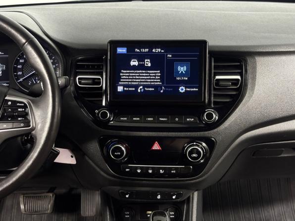 Hyundai Solaris II Рестайлинг с пробегом 2021 года, цена 1 730 000 рублей, 85552 км, седан, Автокод Объявления