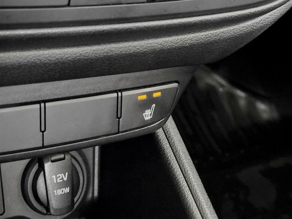 Hyundai Solaris II с пробегом 2017 года, цена 1 165 000 рублей, 174211 км, седан, Автокод Объявления