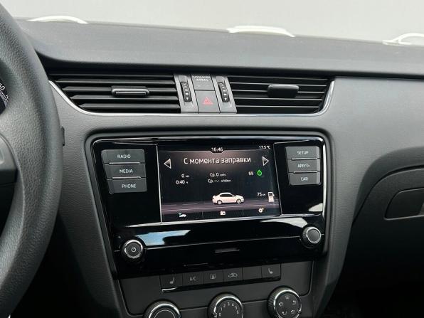Skoda Octavia III (A7) Рестайлинг с пробегом 2020 года, цена 1 804 700 рублей, 71794 км, лифтбек, Автокод Объявления