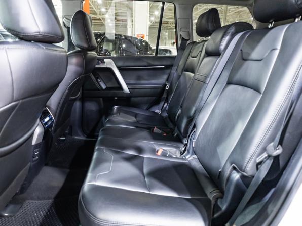 Toyota Land Cruiser Prado 150 Series Рестайлинг 2 с пробегом 2019 года, цена 4 599 700 рублей, 187635 км, внедорожник, Автокод Объявления