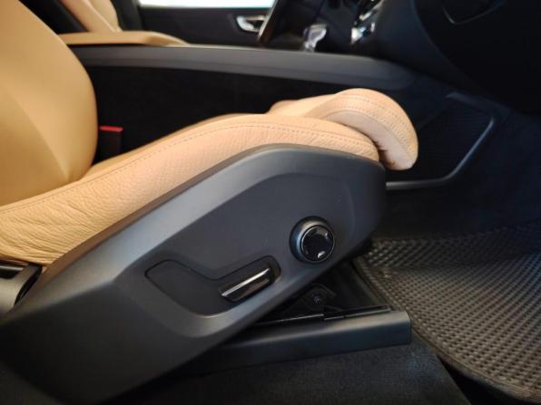 Volvo XC60 II с пробегом 2019 года, цена 3 846 000 рублей, 75739 км, внедорожник, Автокод Объявления