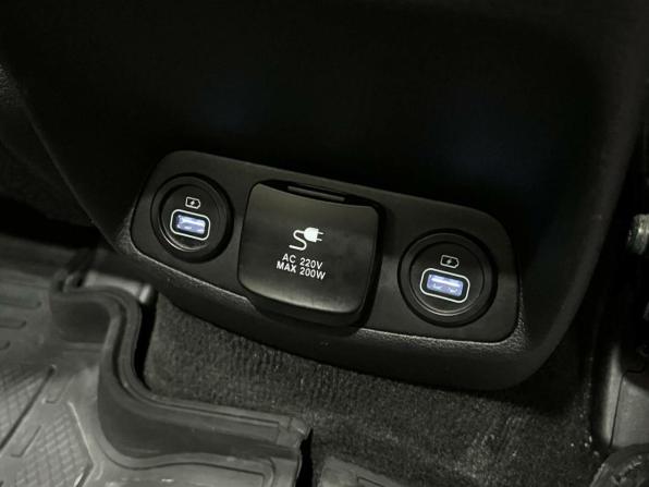 Hyundai Santa Fe IV Рестайлинг с пробегом 2022 года, цена 3 798 000 рублей, 84045 км, внедорожник, Автокод Объявления