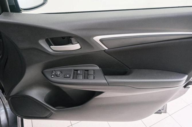 Honda Fit III Рестайлинг с пробегом 2019 года, цена 1 349 000 рублей, 18584 км, хэтчбек, Автокод Объявления