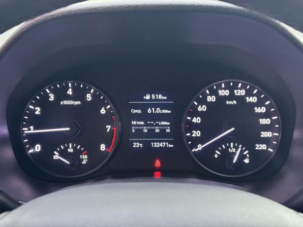 Hyundai Solaris II с пробегом 2018 года, цена 1 095 000 рублей, 132471 км, седан, Автокод Объявления