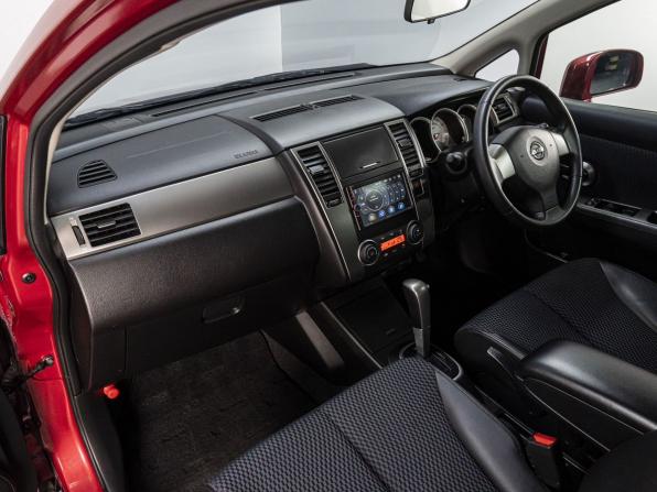 Nissan Tiida I с пробегом 2012 года, цена 1 075 000 рублей, 45705 км, хэтчбек, Автокод Объявления