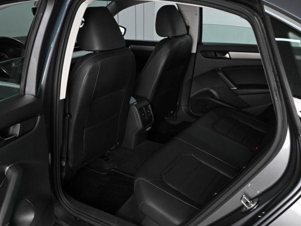 Volkswagen Passat (North America and China) II (NA Market) с пробегом 2020 года, цена 2 369 000 рублей, 89662 км, седан, Автокод Объявления