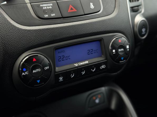 Hyundai ix35 I Рестайлинг с пробегом 2015 года, цена 970 000 рублей, 199000 км, внедорожник, Автокод Объявления