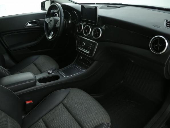 Mercedes-Benz CLA I (C117 X117) Рестайлинг с пробегом 2016 года, цена 1 793 000 рублей, 129500 км, седан, Автокод Объявления