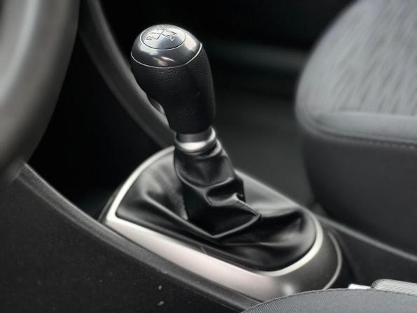 Hyundai Solaris I Рестайлинг с пробегом 2015 года, цена 770 000 рублей, 122371 км, хэтчбек, Автокод Объявления
