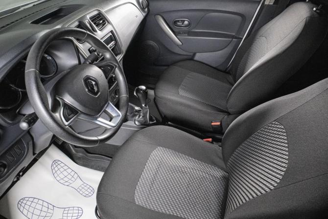 Renault Logan II Рестайлинг с пробегом 2019 года, цена 619 000 рублей, 136700 км, седан, Автокод Объявления
