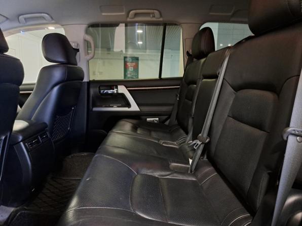 Toyota Land Cruiser 200 Series Рестайлинг 1 с пробегом 2014 года, цена 4 840 000 рублей, 110224 км, внедорожник, Автокод Объявления