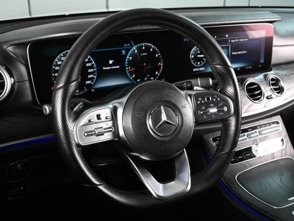 Mercedes-Benz E-Класс V (W213 S213 C238) с пробегом 2018 года, цена 3 299 000 рублей, 135049 км, седан, Автокод Объявления