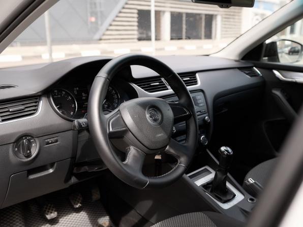 Skoda Octavia III (A7) с пробегом 2013 года, цена 750 000 рублей, 277101 км, лифтбек, Автокод Объявления