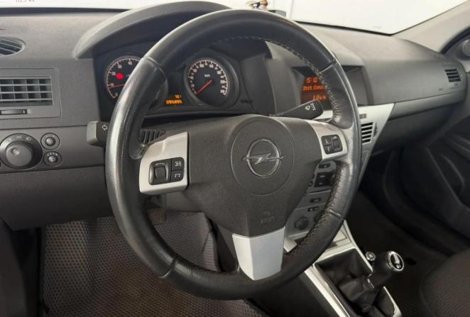 Opel Astra H Рестайлинг с пробегом 2014 года, цена 815 000 рублей, 95894 км, универсал, Автокод Объявления