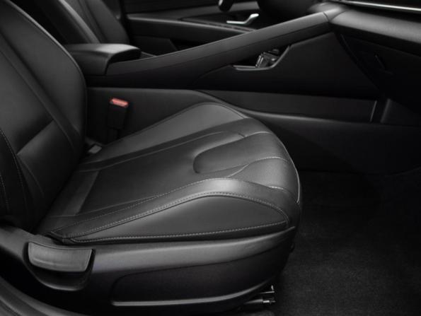 Hyundai Elantra VII (CN7) с пробегом 2022 года, цена 2 190 000 рублей, 55838 км, седан, Автокод Объявления
