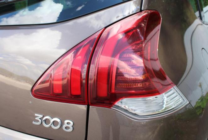 Peugeot 3008 I Рестайлинг с пробегом 2014 года, цена 1 010 000 рублей, 169079 км, внедорожник, Автокод Объявления