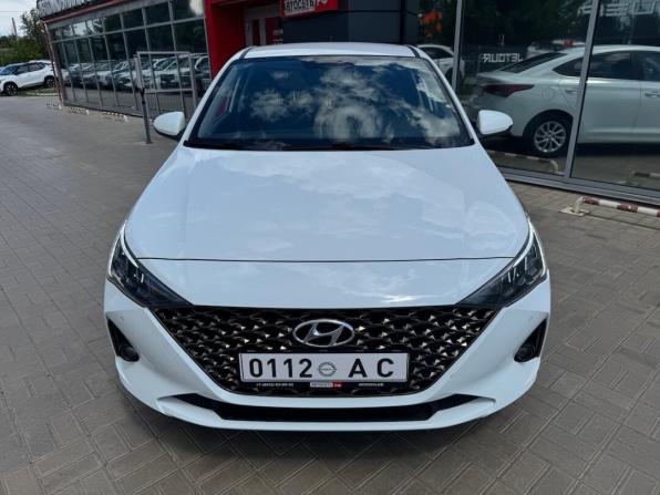 Hyundai Solaris II Рестайлинг с пробегом 2021 года, цена 1 599 900 рублей, 98870 км, седан, Автокод Объявления