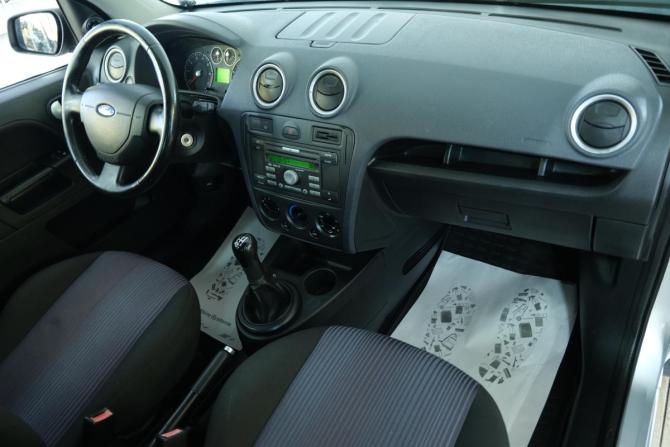 Ford Fusion I Рестайлинг с пробегом 2007 года, цена 449 000 рублей, 211000 км, хэтчбек, Автокод Объявления