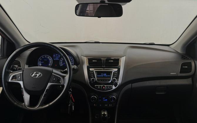 Hyundai Solaris I Рестайлинг с пробегом 2016 года, цена 1 050 000 рублей, 175718 км, седан, Автокод Объявления