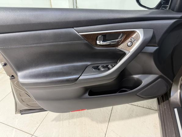 Nissan Teana III с пробегом 2014 года, цена 1 299 800 рублей, 215000 км, седан, Автокод Объявления