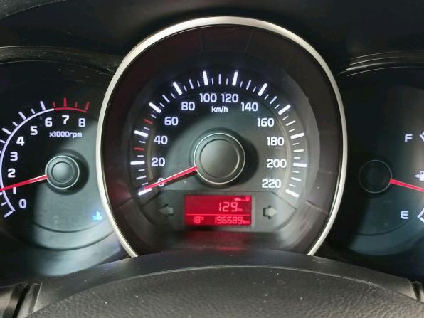 Kia Rio III Рестайлинг с пробегом 2016 года, цена 675 000 рублей, 196000 км, хэтчбек, Автокод Объявления