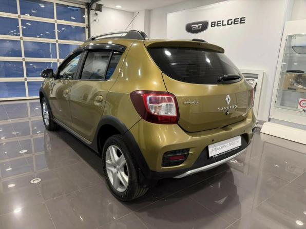 Renault Sandero II с пробегом 2015 года, цена 740 000 рублей, 245000 км, хэтчбек, Автокод Объявления