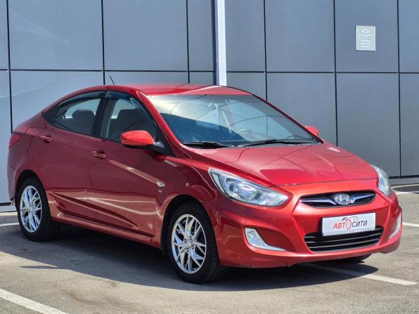 Hyundai Solaris I с пробегом 2013 года, цена 846 000 рублей, 130000 км, седан, Автокод Объявления